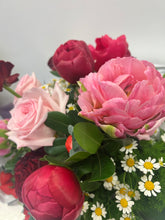 Load image into Gallery viewer, Strawberry Mama ๐