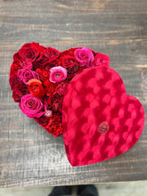 Load image into Gallery viewer, Lovestruck
