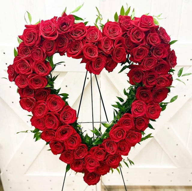 Luxe Heart Shape on Easel